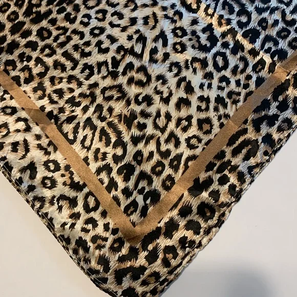 Women’s Leopard Print Silk Scarf - Picture 4 of 5